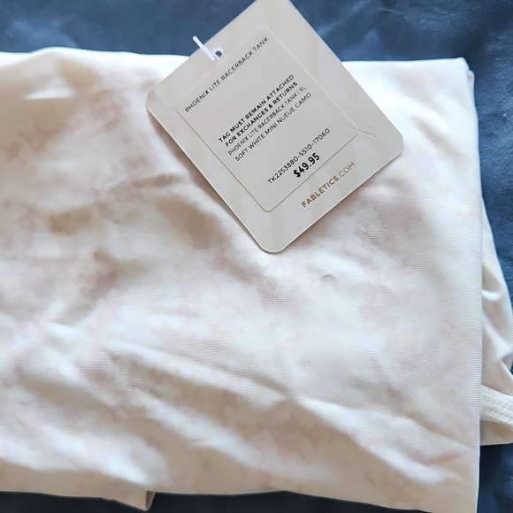 NWT Snow Cameo Pattern Phoenix Lite Racerback Tank - Picture 2 of 5